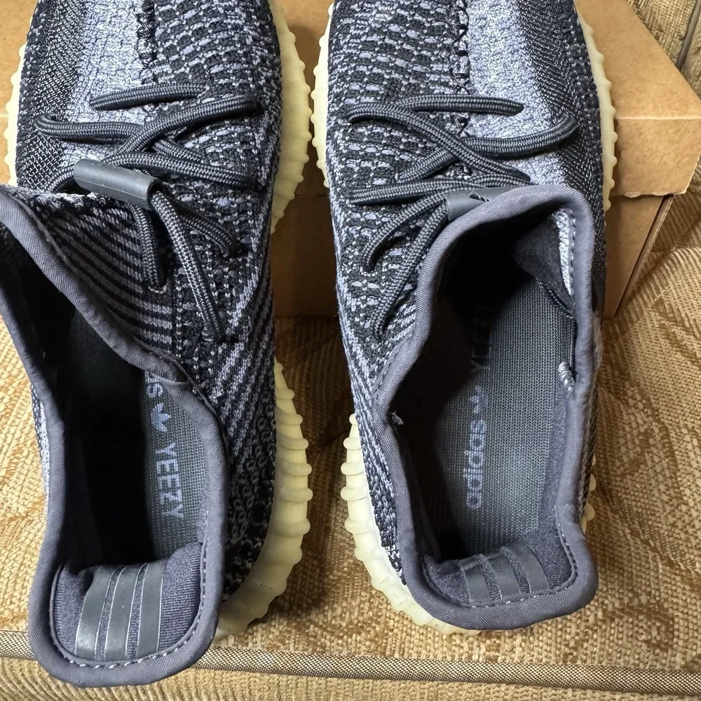 Adidas Yeezy‎ Boost 350 V2 Shoes Sneakers Mens Size 7 Black Gray Carbon FZ5000